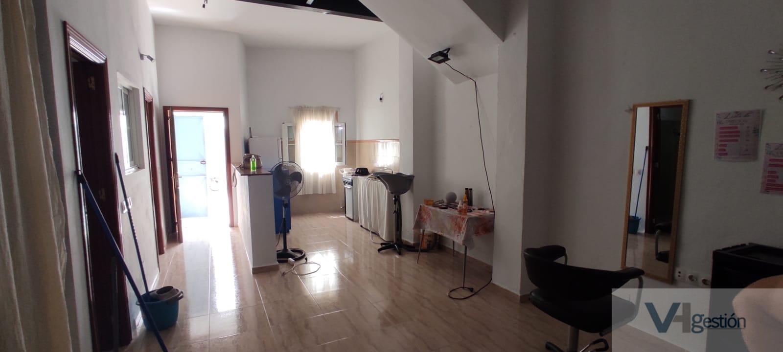 For sale of house in Villamartín