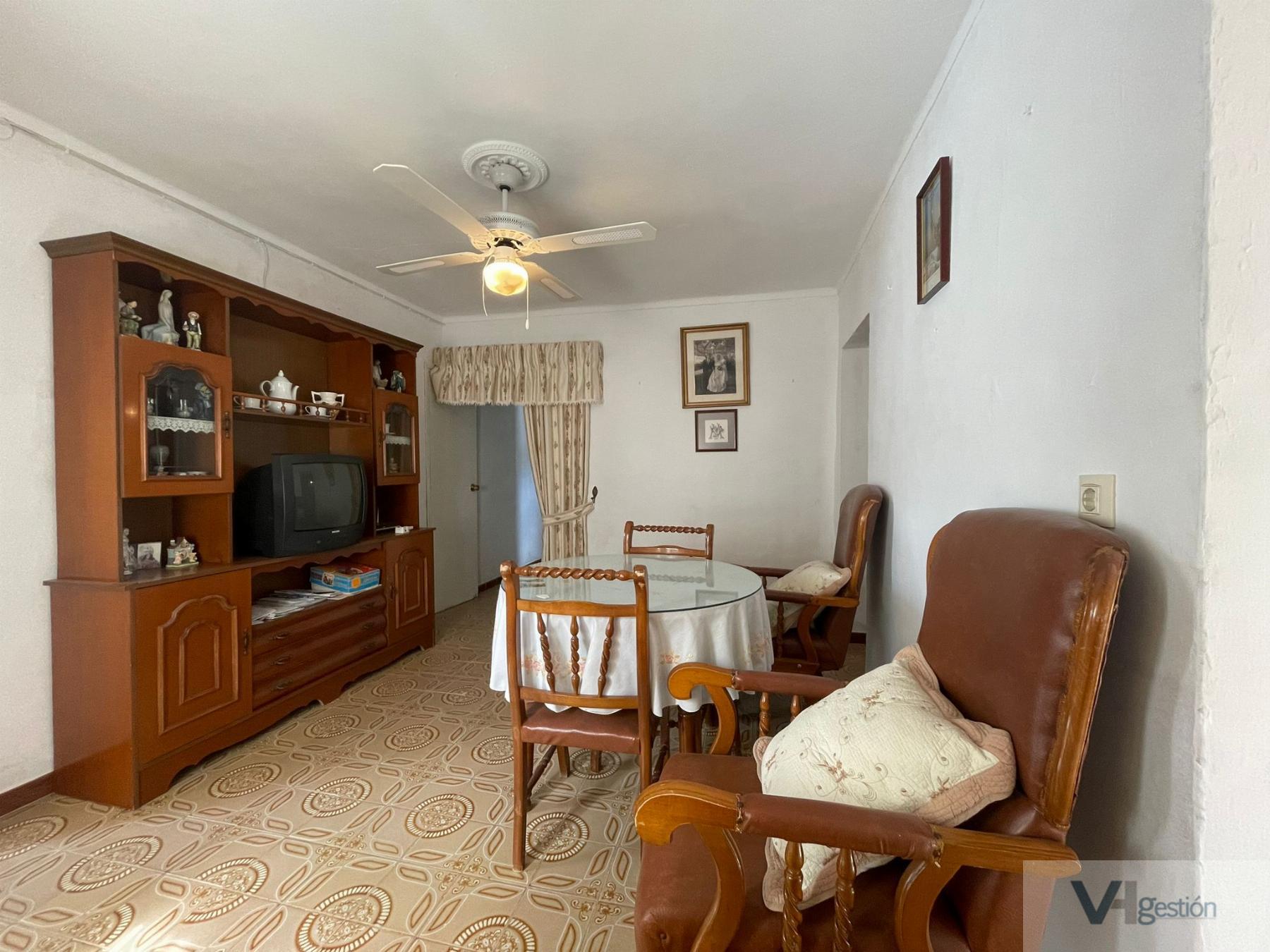 For sale of flat in Villamartín