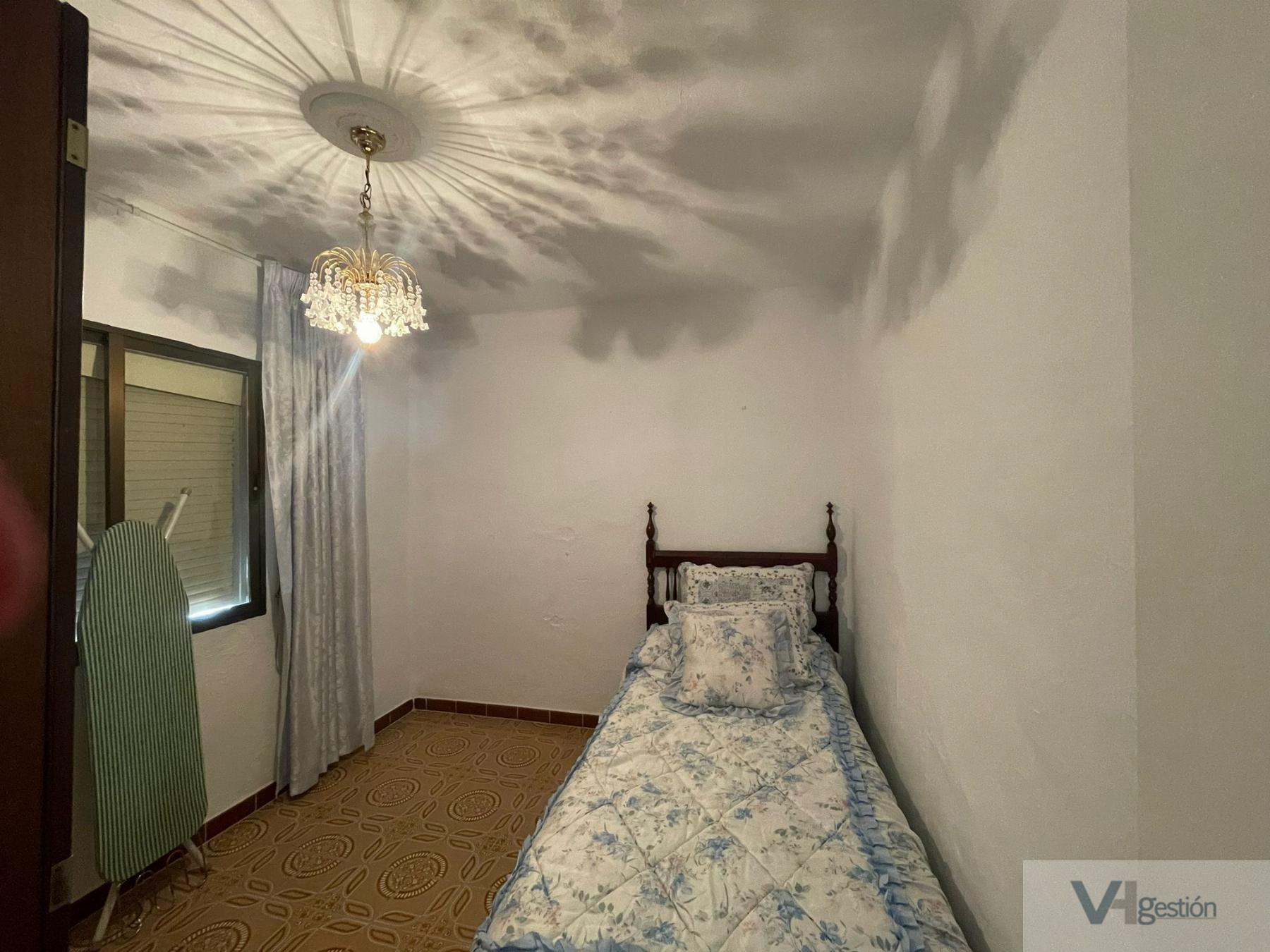 For sale of flat in Villamartín