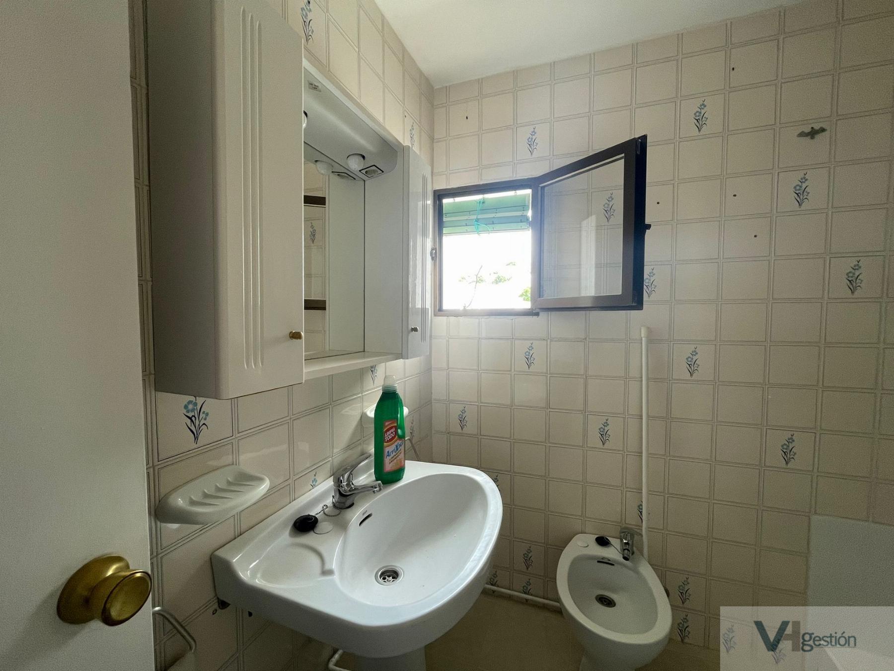 For sale of flat in Villamartín