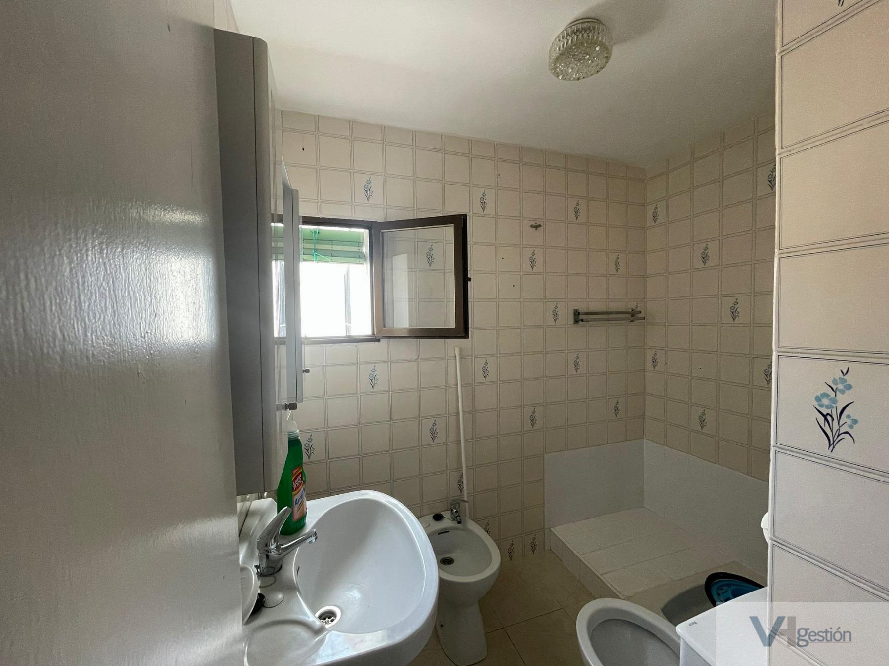 For sale of flat in Villamartín