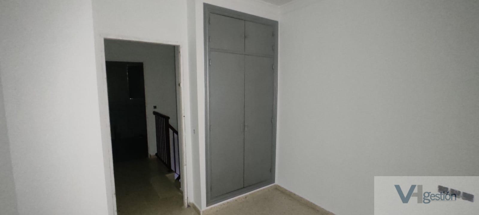 For sale of house in Bornos