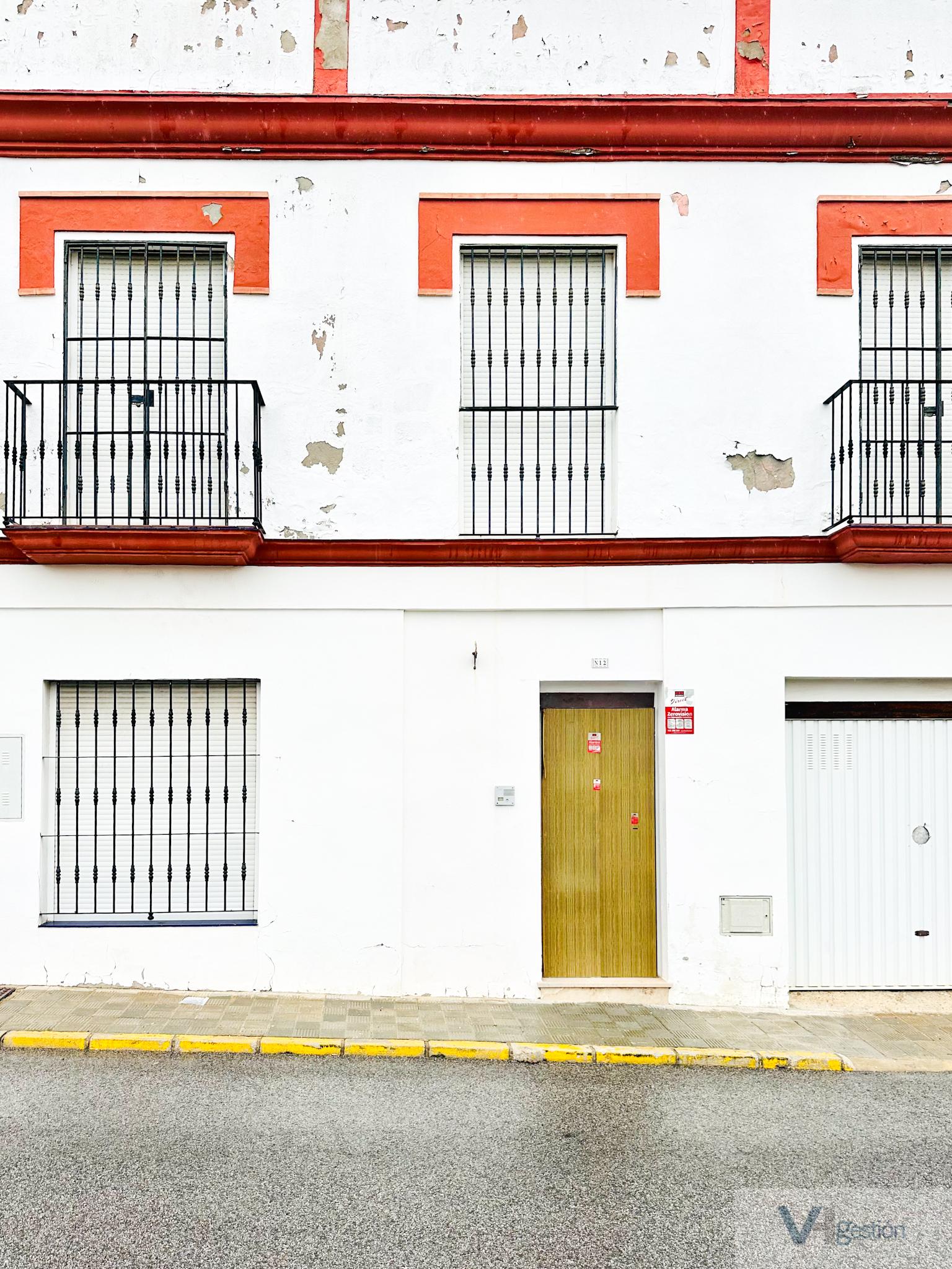 For sale of house in Bollullos de la Mitación