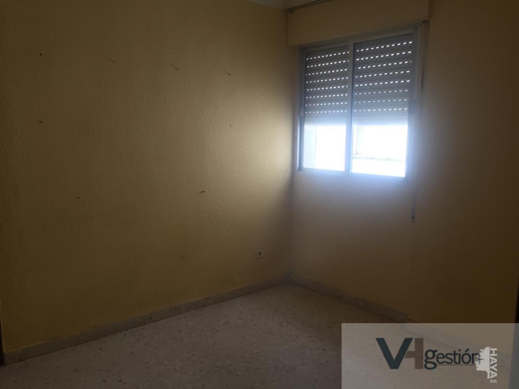 For sale of flat in Cantillana