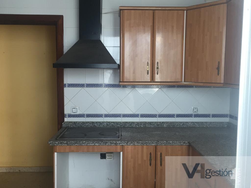 For sale of flat in Cantillana