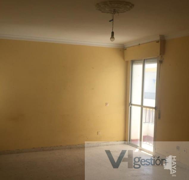 For sale of flat in Cantillana