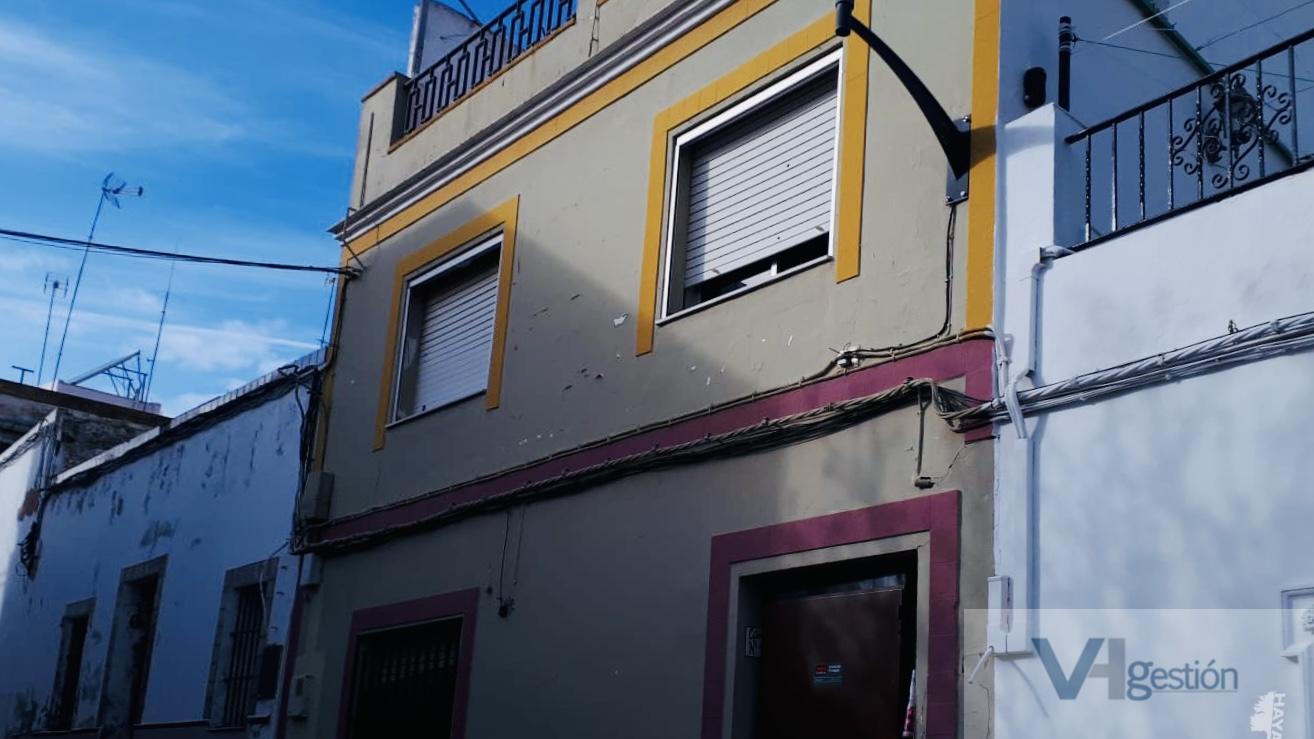 For sale of chalet in Alcalá de Guadaíra