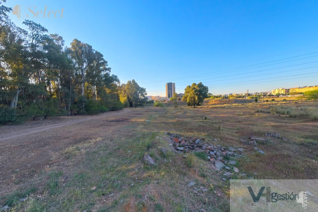 For sale of land in Sevilla