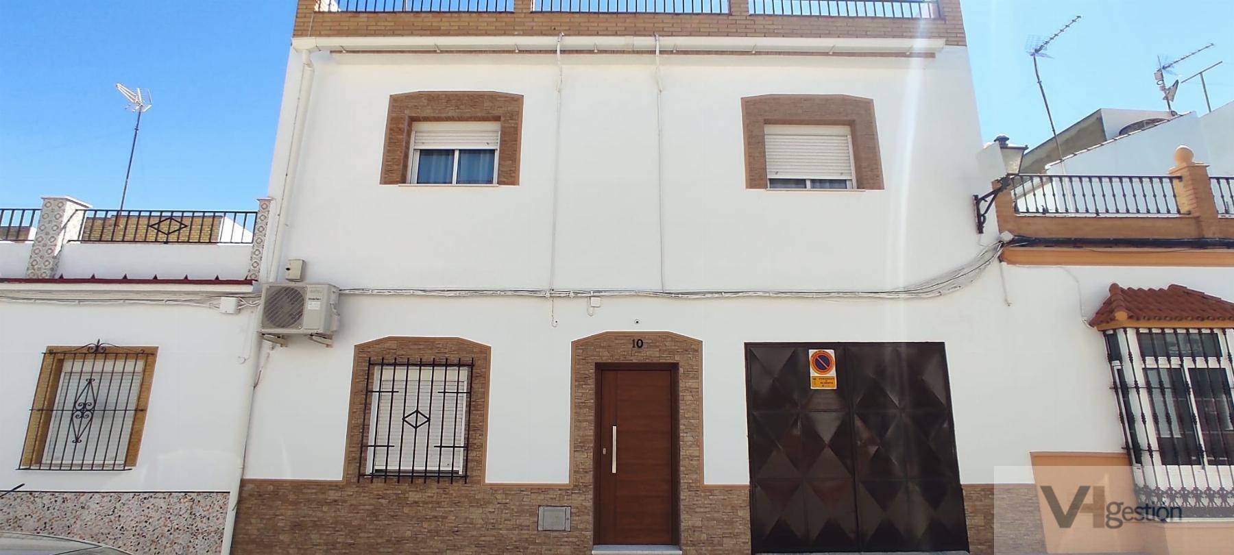 For sale of house in Villamartín