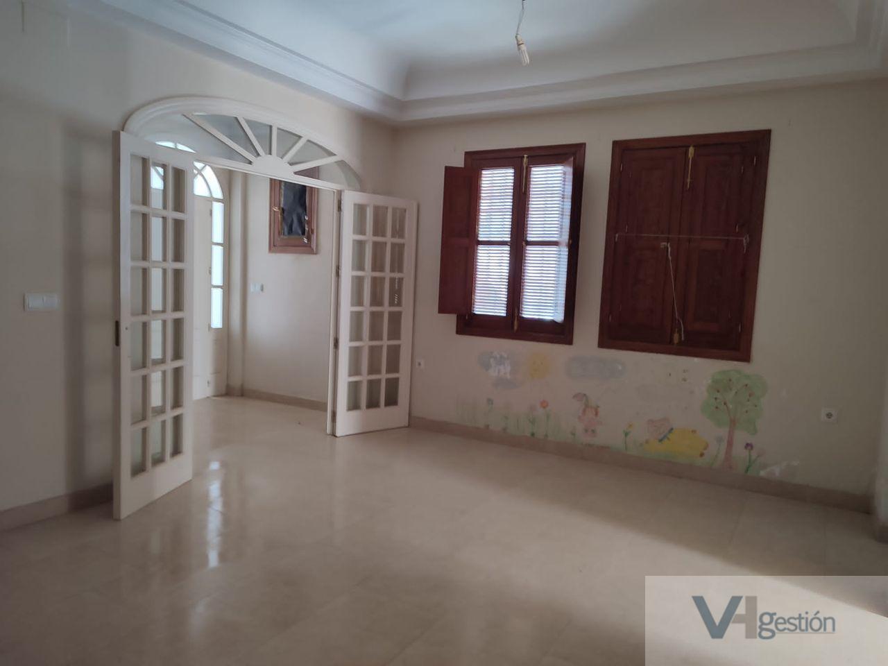 For sale of house in Almonte