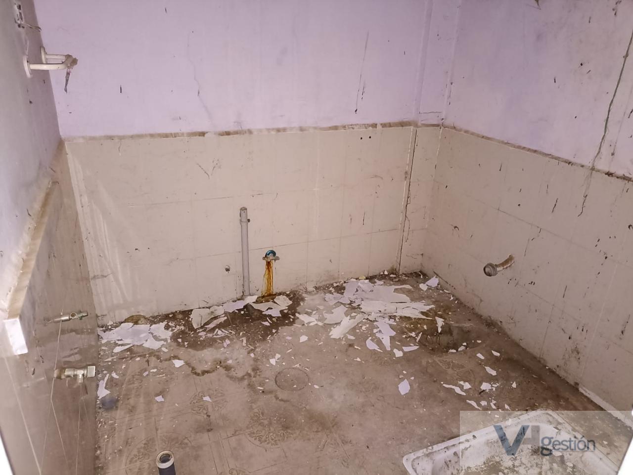 For sale of chalet in Utrera