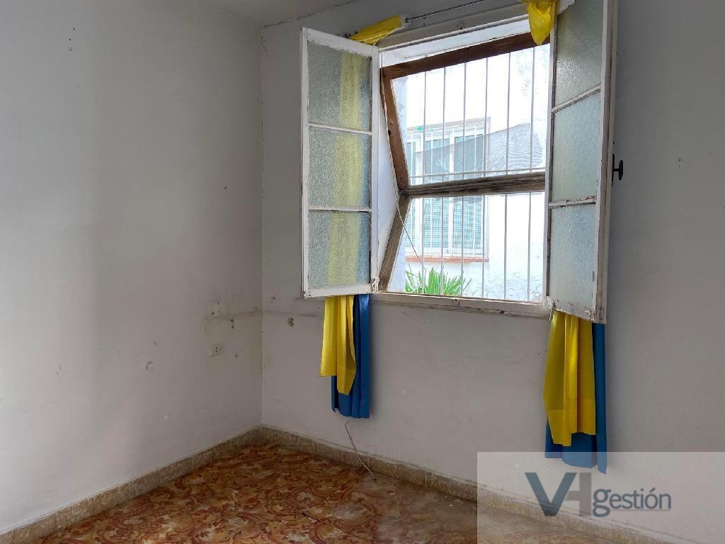 For sale of flat in San Fernando