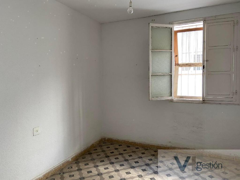 For sale of flat in San Fernando