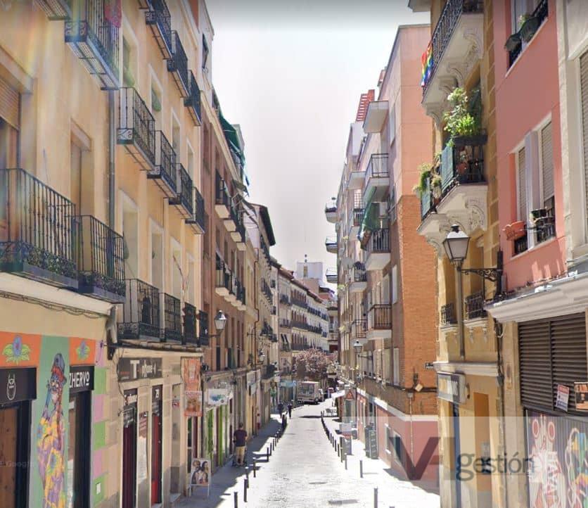 For sale of flat in Madrid