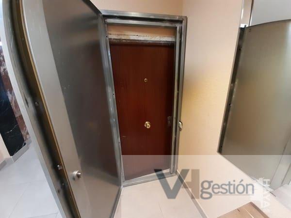 For sale of flat in Madrid