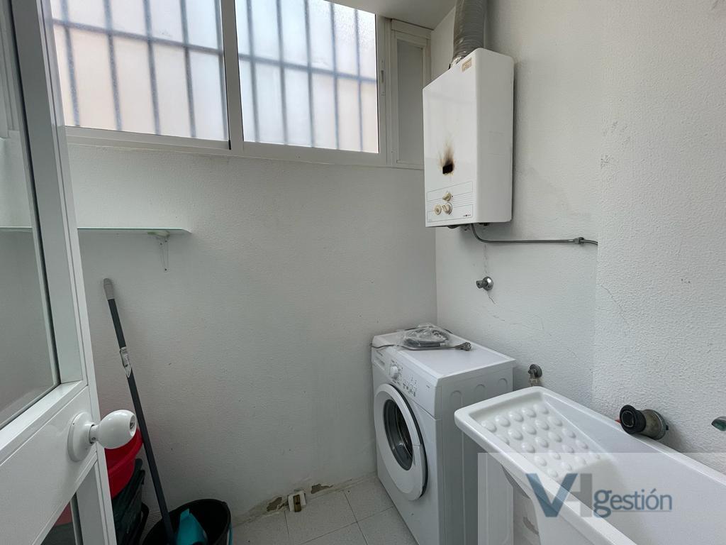 For sale of flat in Villamartín
