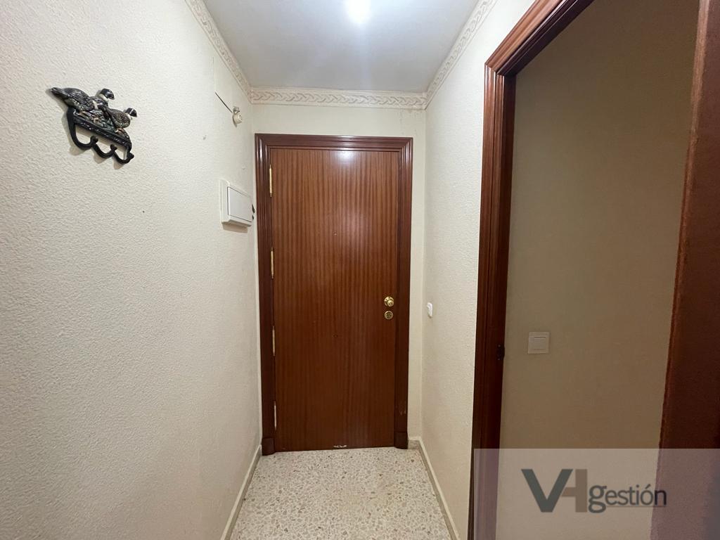 For sale of flat in Villamartín
