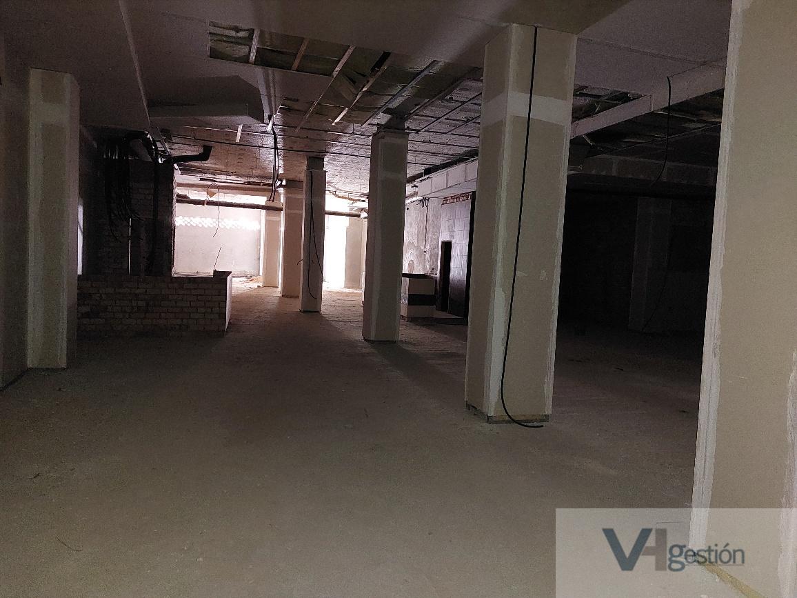 For sale of commercial in Sevilla