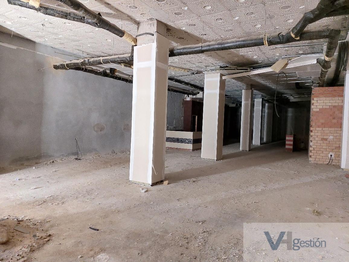 For sale of commercial in Sevilla