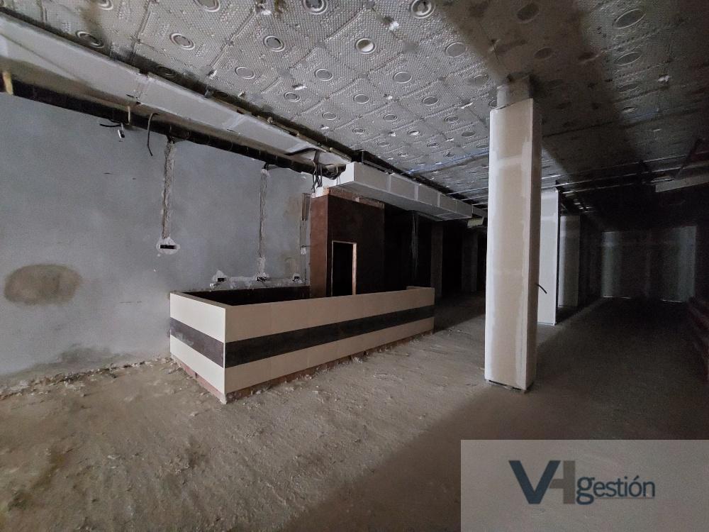 For sale of commercial in Sevilla