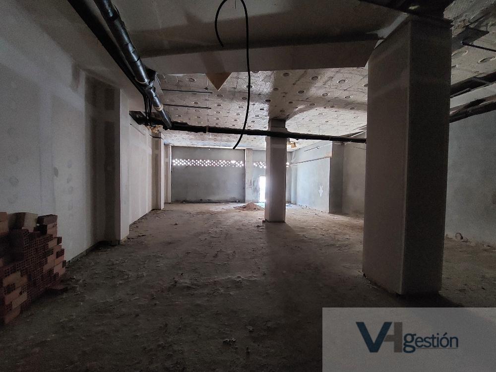 For sale of commercial in Sevilla