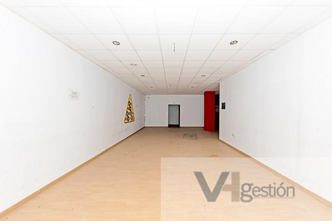 For sale of commercial in Sevilla