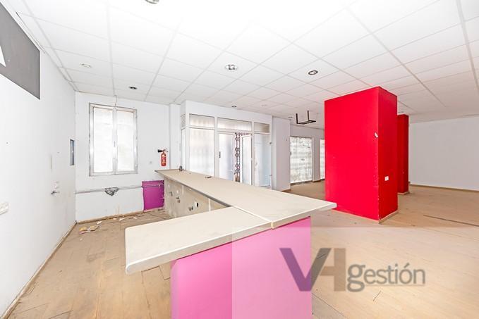 For sale of commercial in Sevilla
