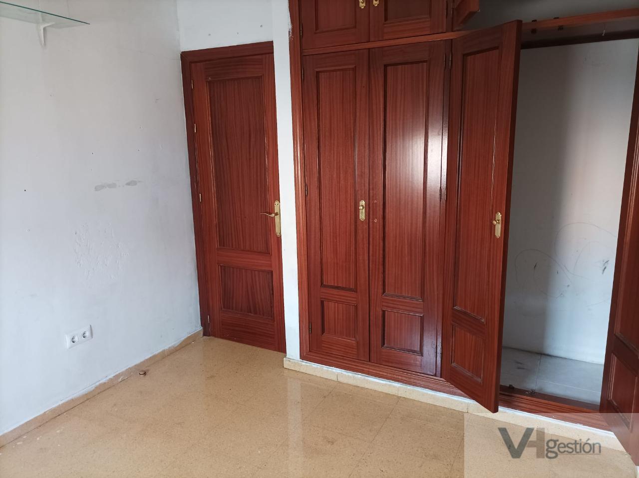 For sale of house in Guillena