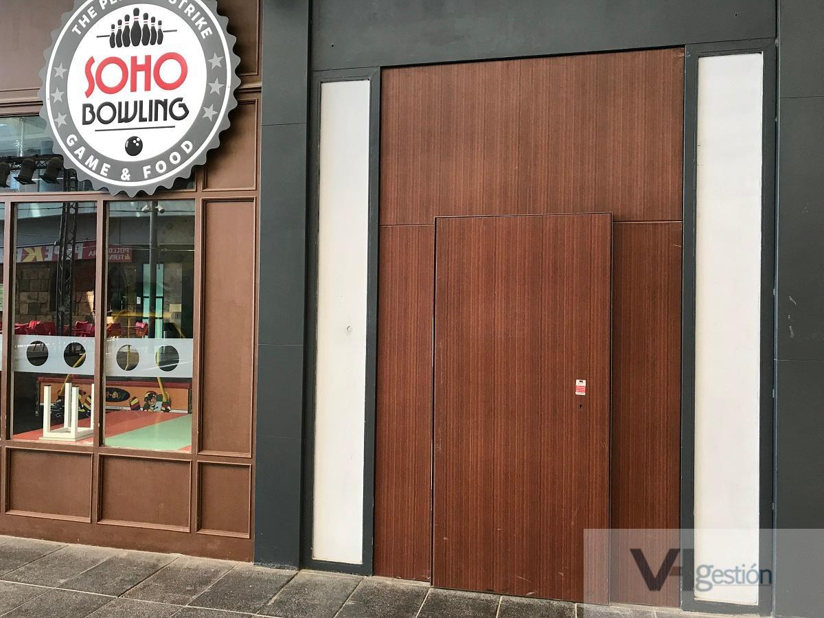 For sale of commercial in Bormujos