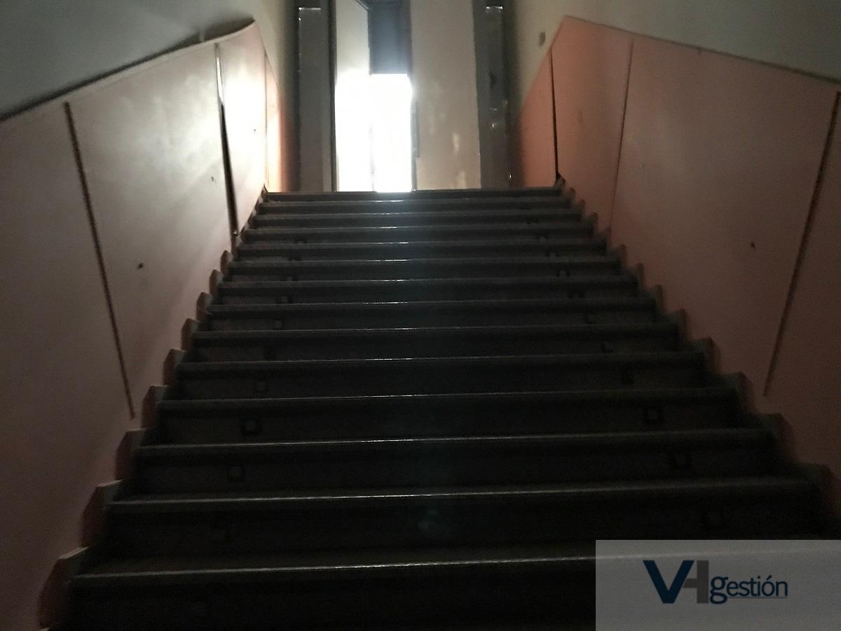 For sale of commercial in Bormujos