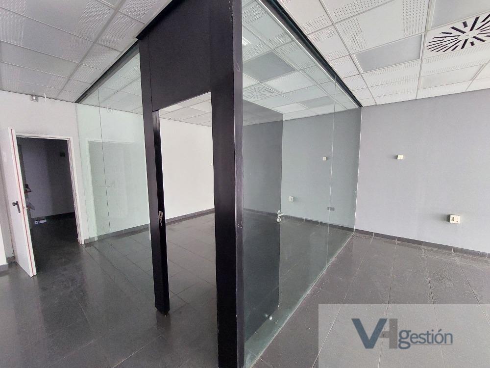For sale of commercial in Sevilla