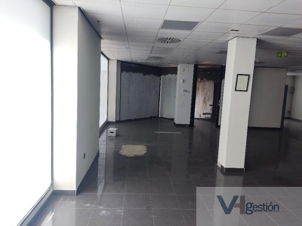 For sale of commercial in Sevilla