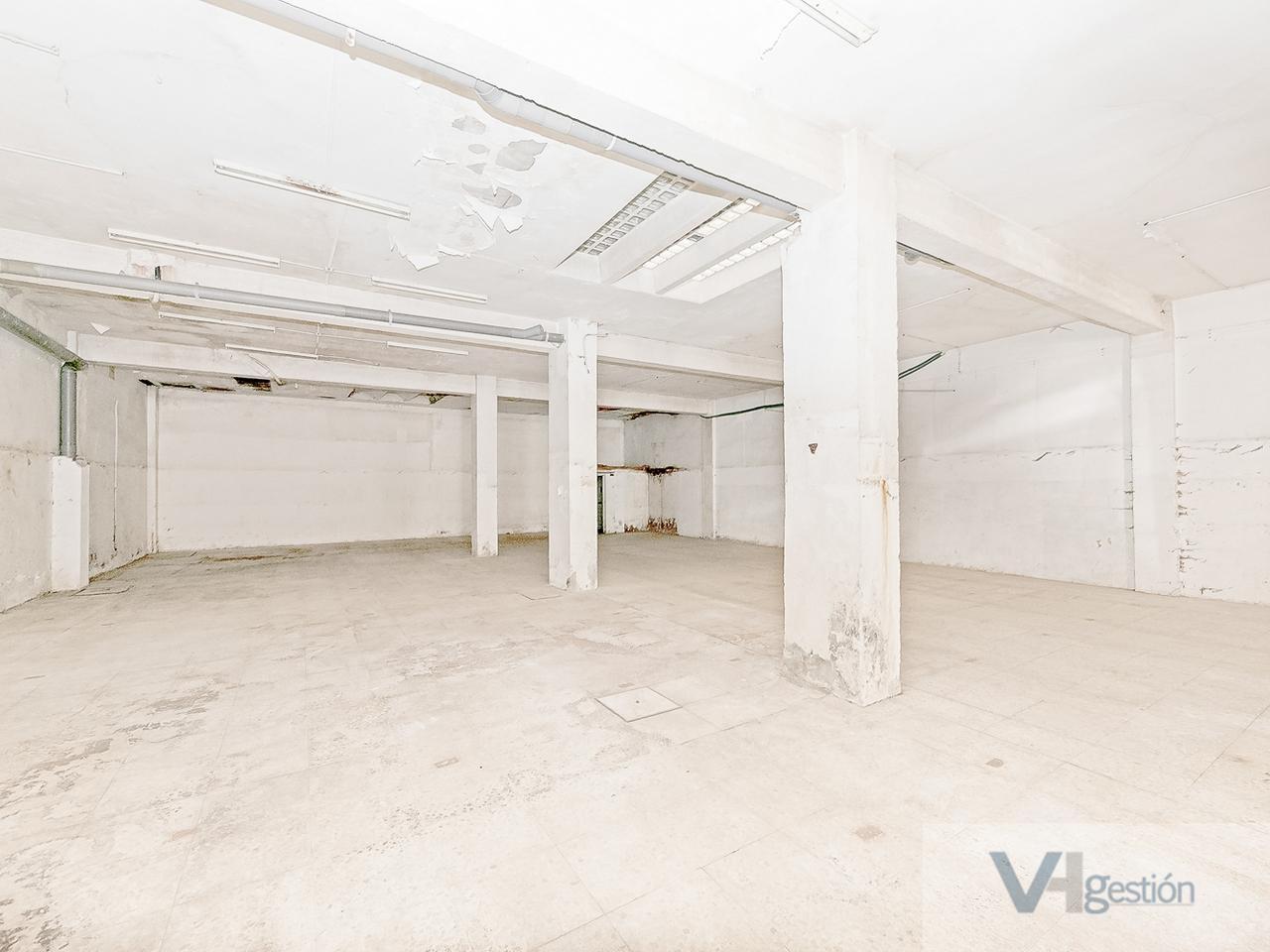 Venta de local comercial en Sevilla