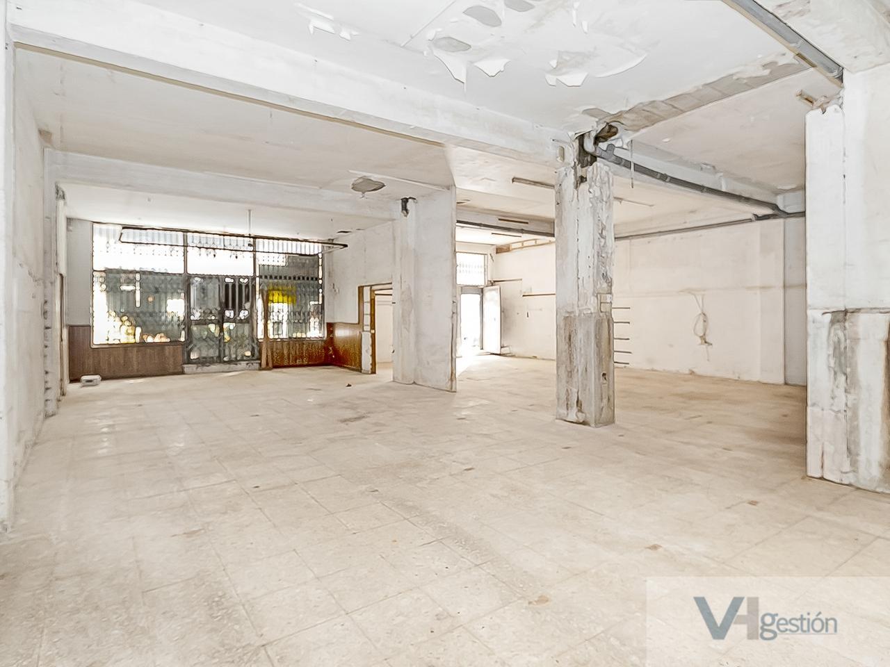 Venta de local comercial en Sevilla