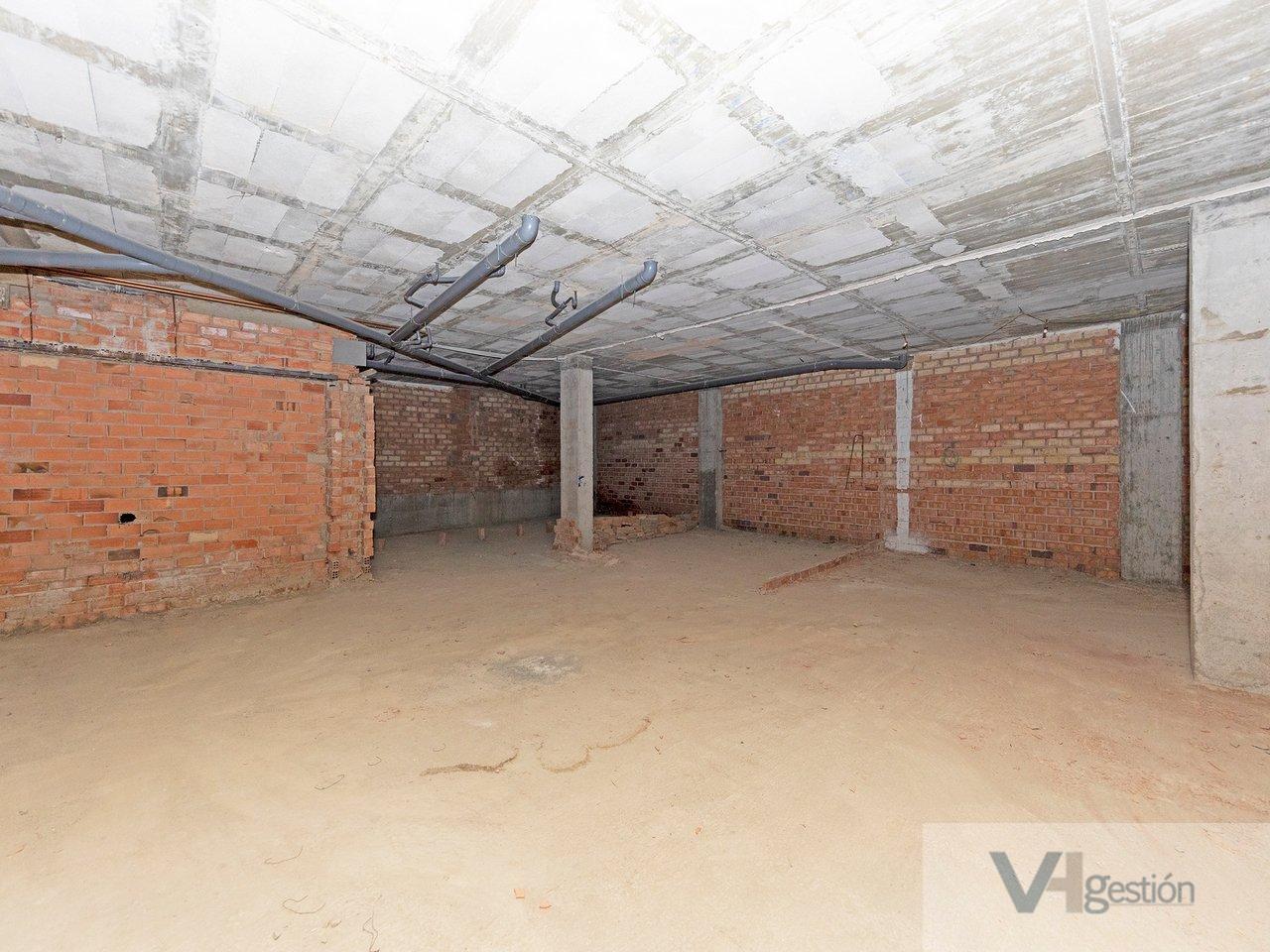 Venta de local comercial en Castilleja de la Cuesta