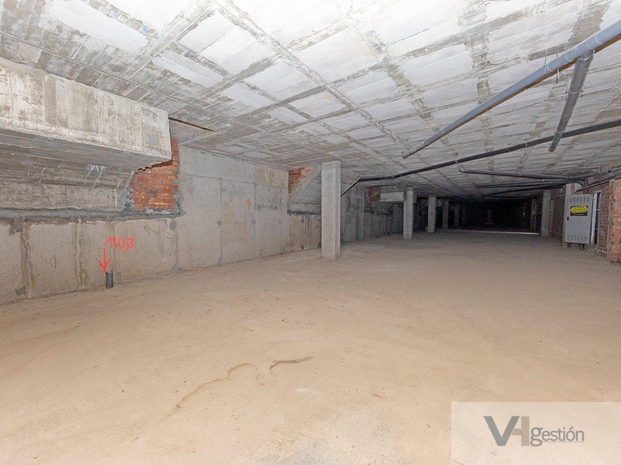 Venta de local comercial en Castilleja de la Cuesta