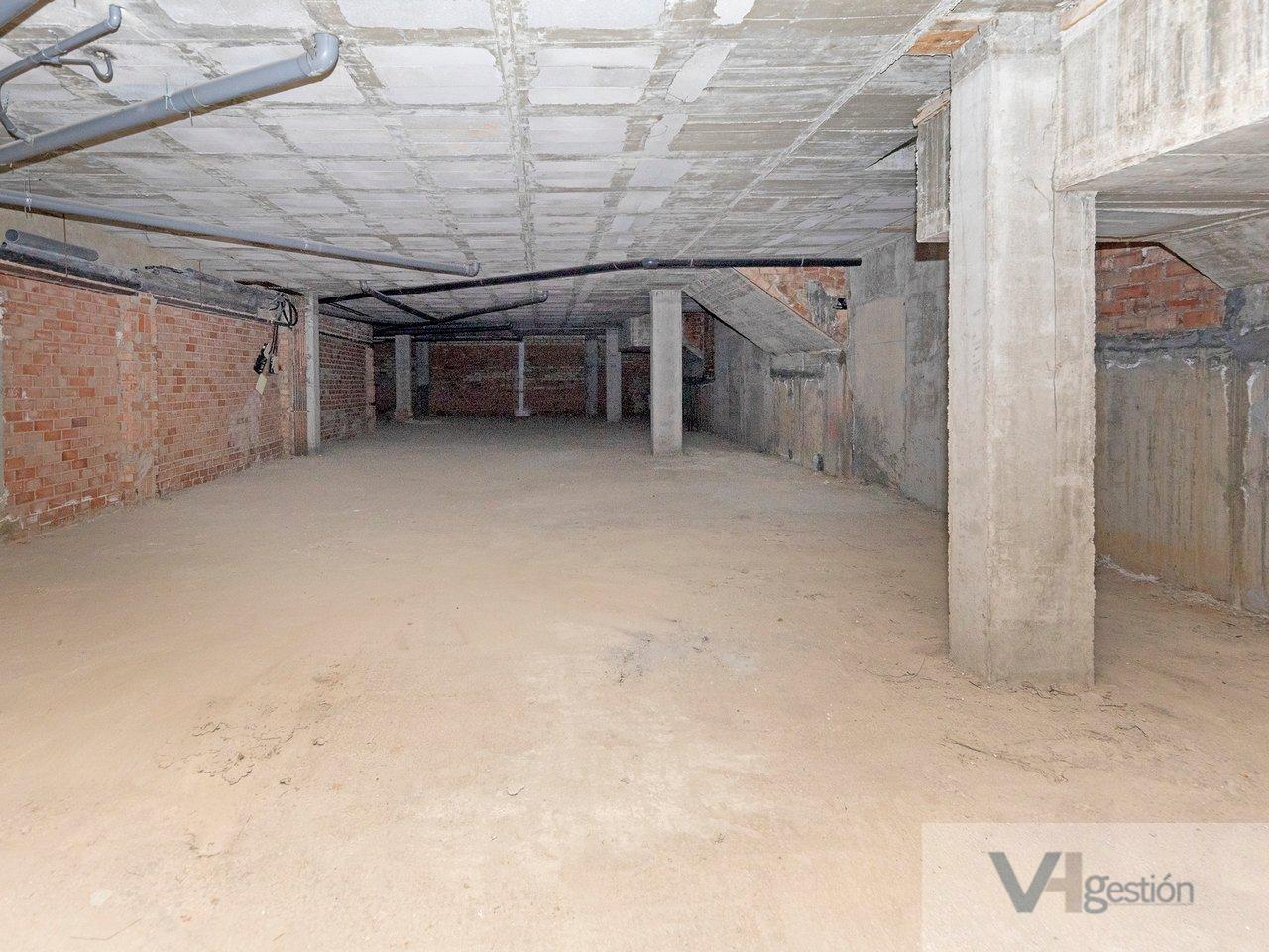 Venta de local comercial en Castilleja de la Cuesta