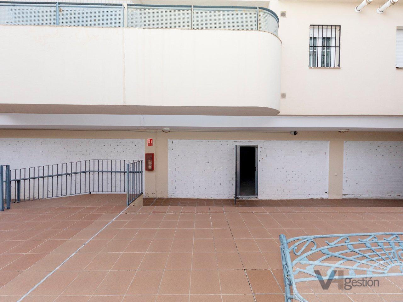 Venta de local comercial en Castilleja de la Cuesta