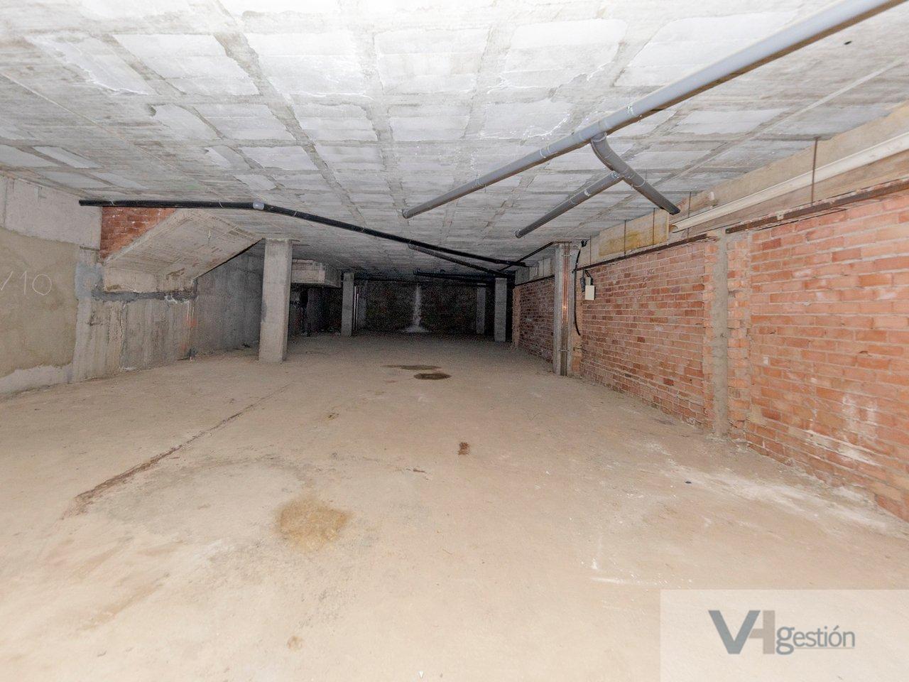 Venta de local comercial en Castilleja de la Cuesta