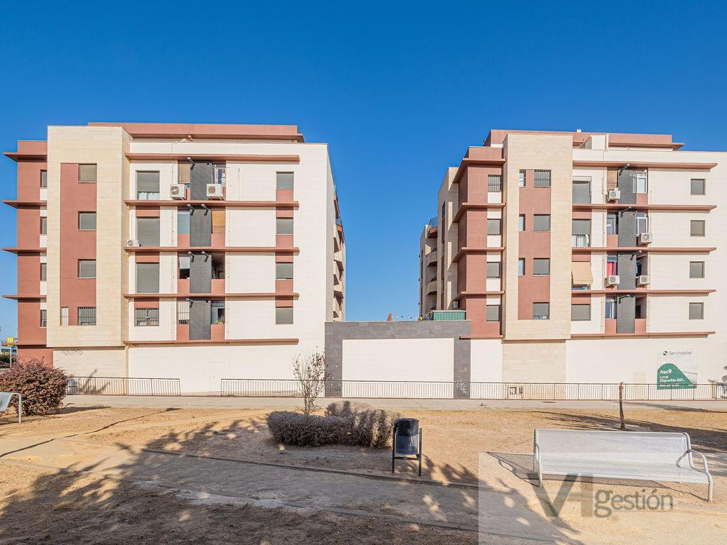 For sale of commercial in Mairena del Aljarafe