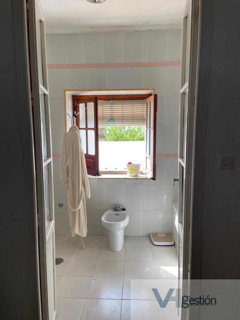 For sale of house in Villamartín