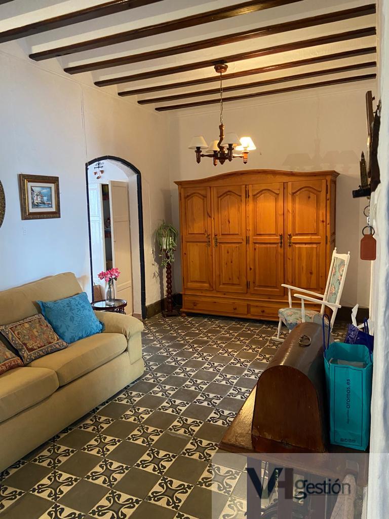 For sale of house in Villamartín
