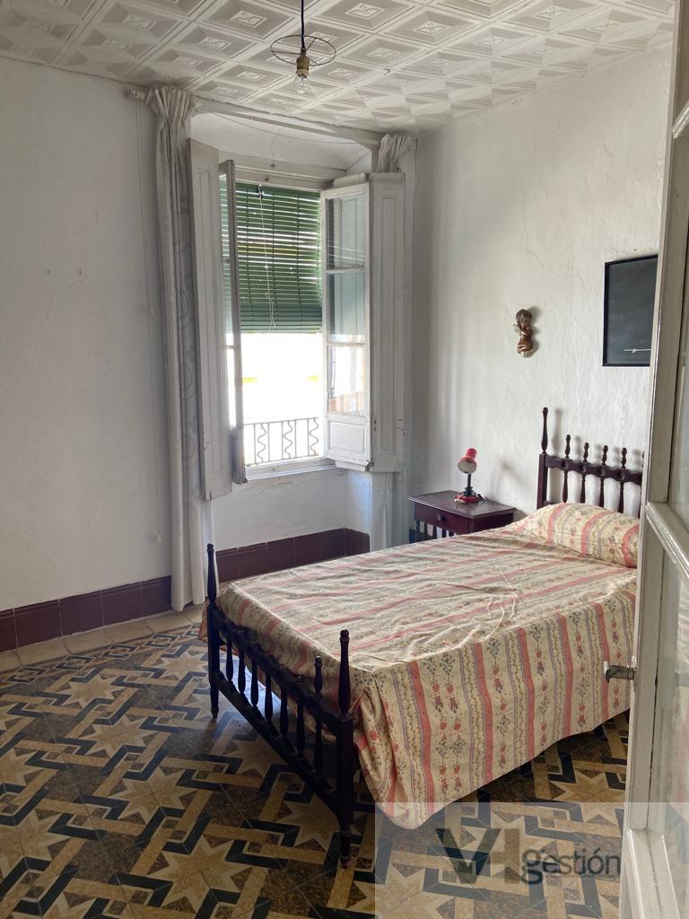 For sale of house in Villamartín