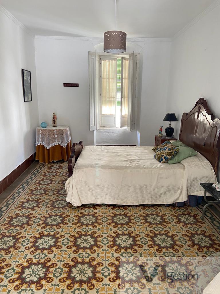 For sale of house in Villamartín