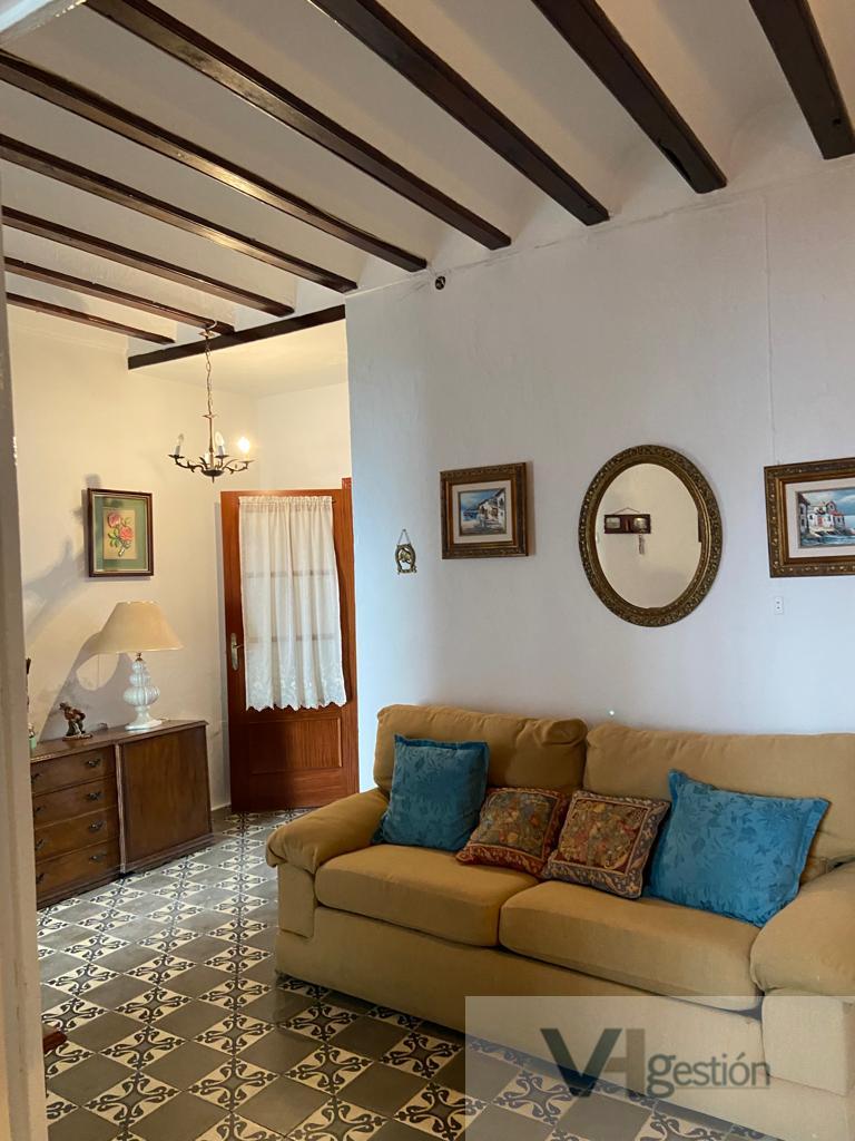 For sale of house in Villamartín