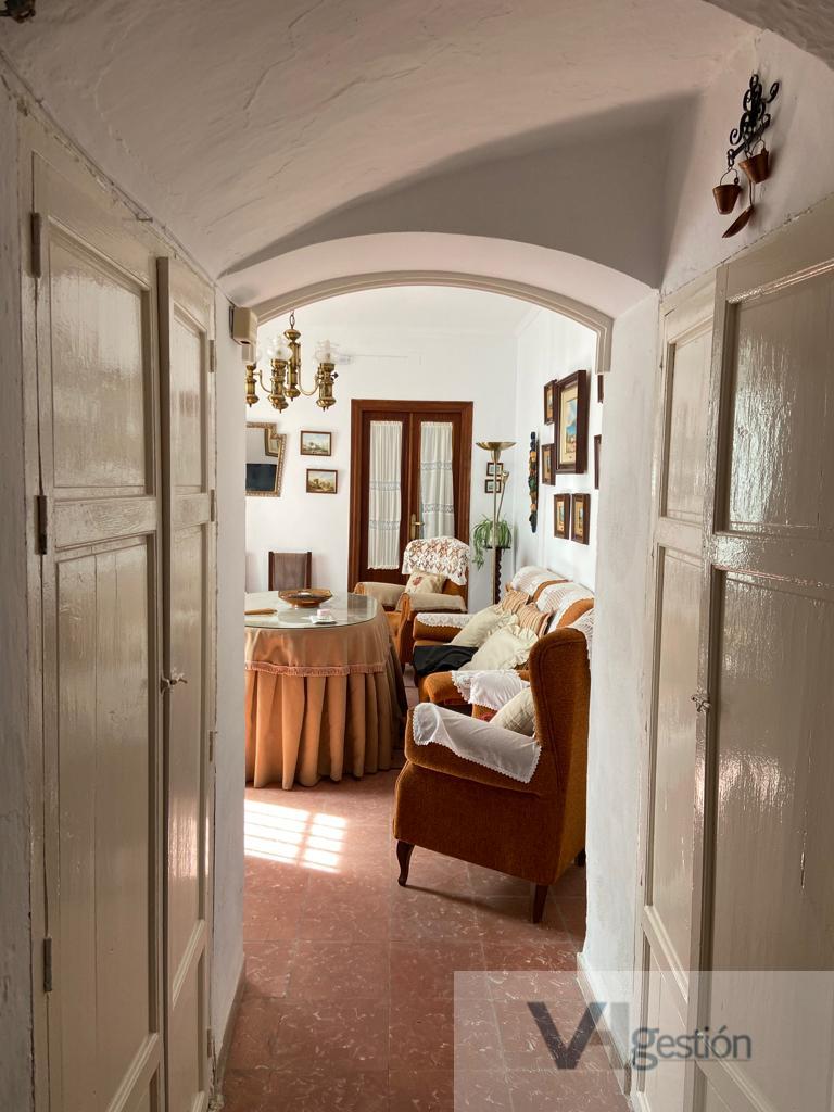 For sale of house in Villamartín