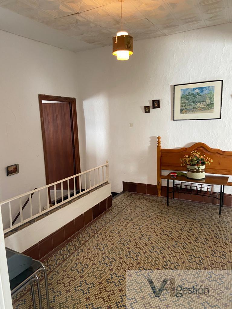 For sale of house in Villamartín
