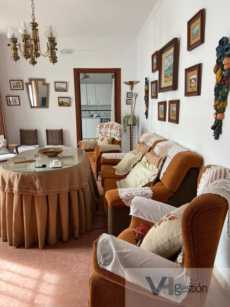 For sale of house in Villamartín