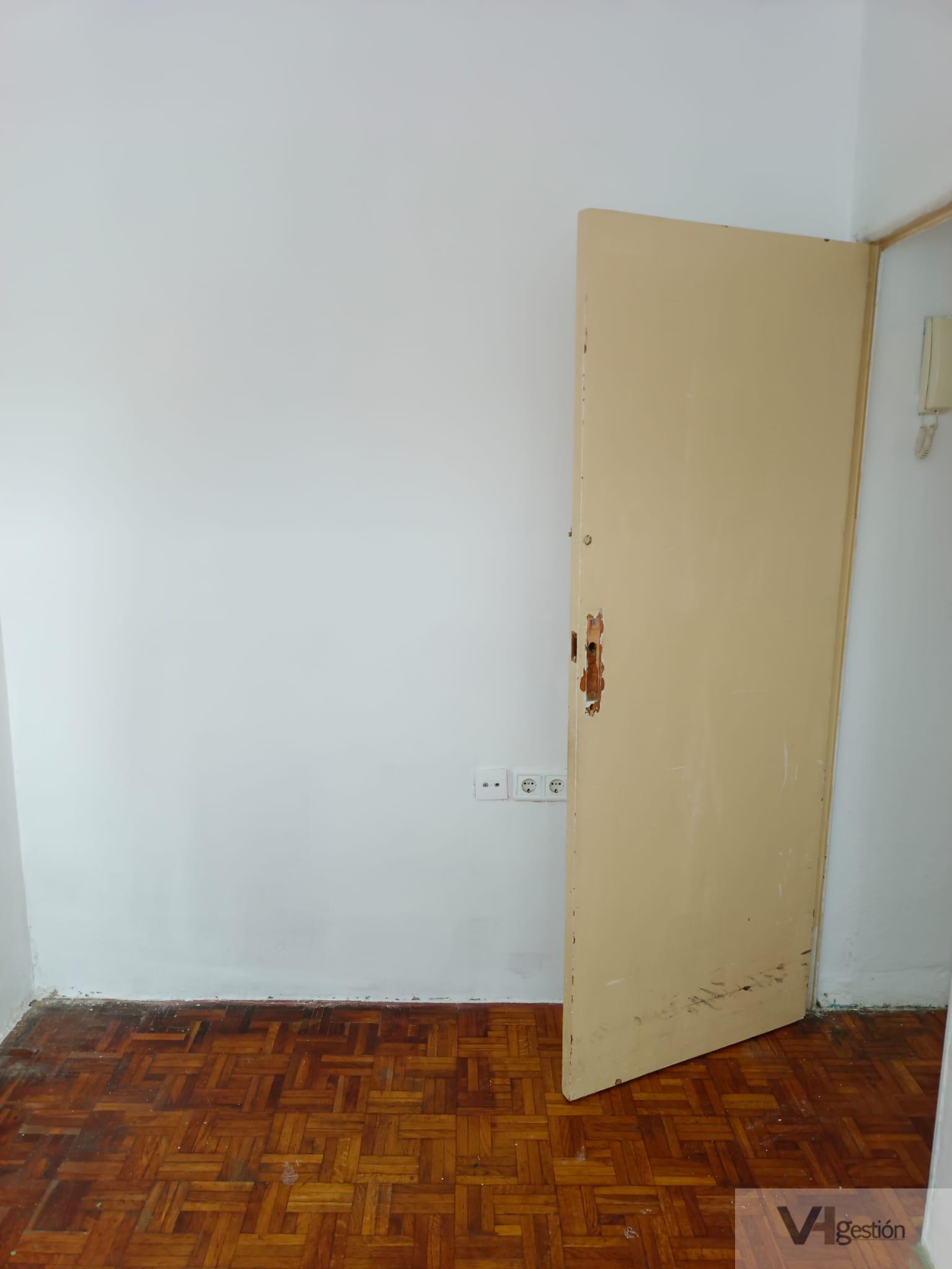 For sale of flat in Madrid
