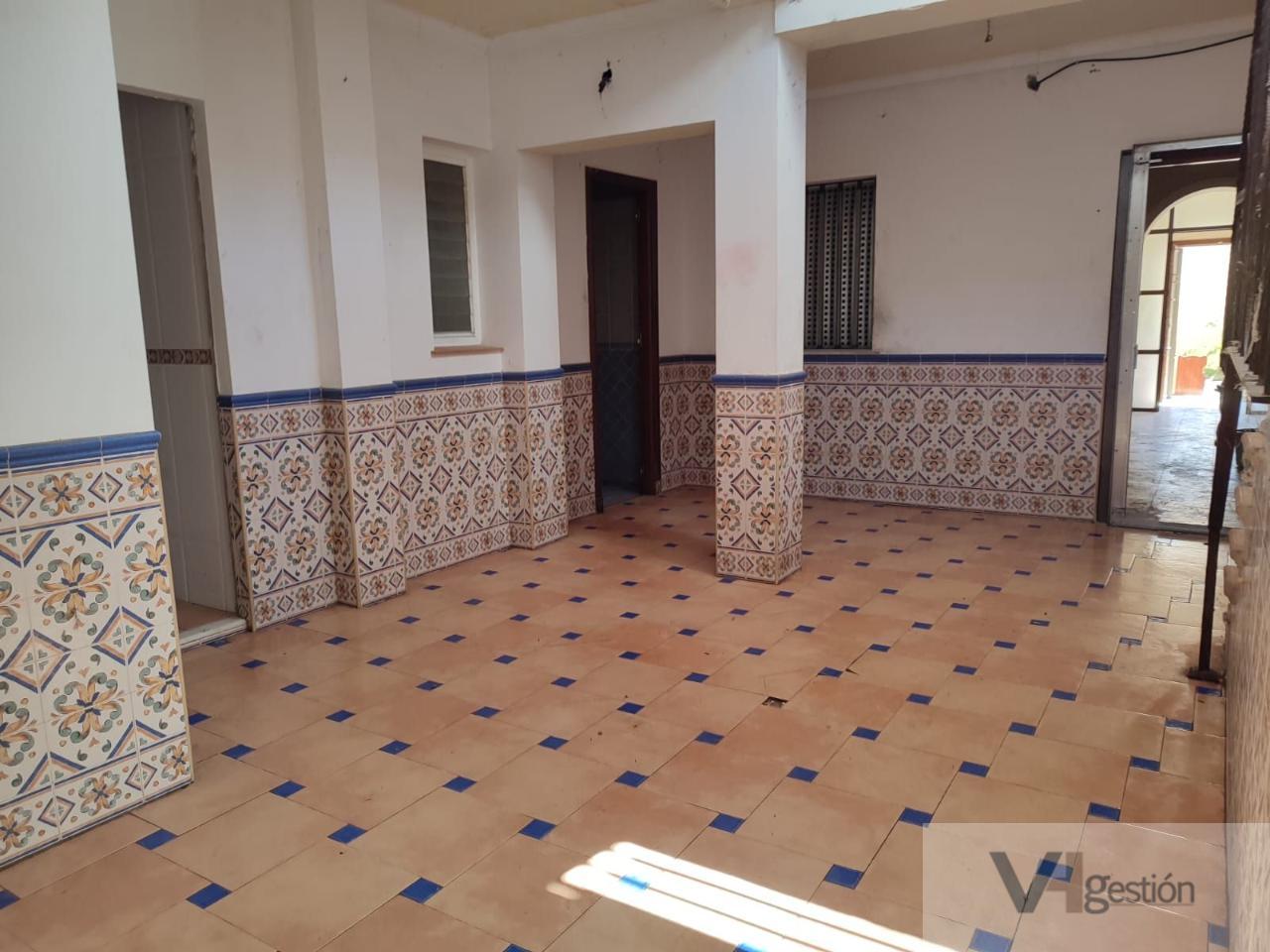 For sale of house in Lebrija